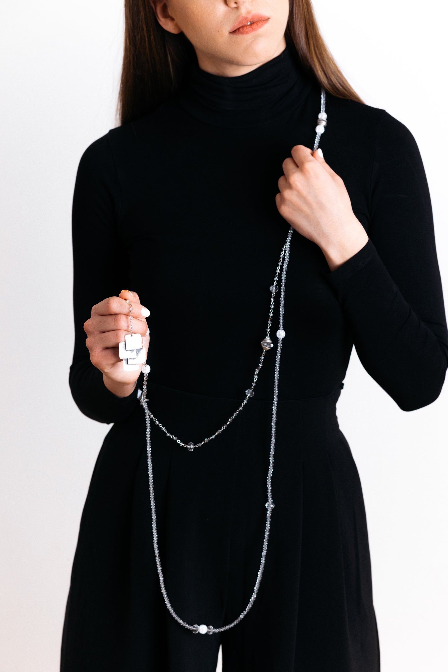 Necklace glass crystal