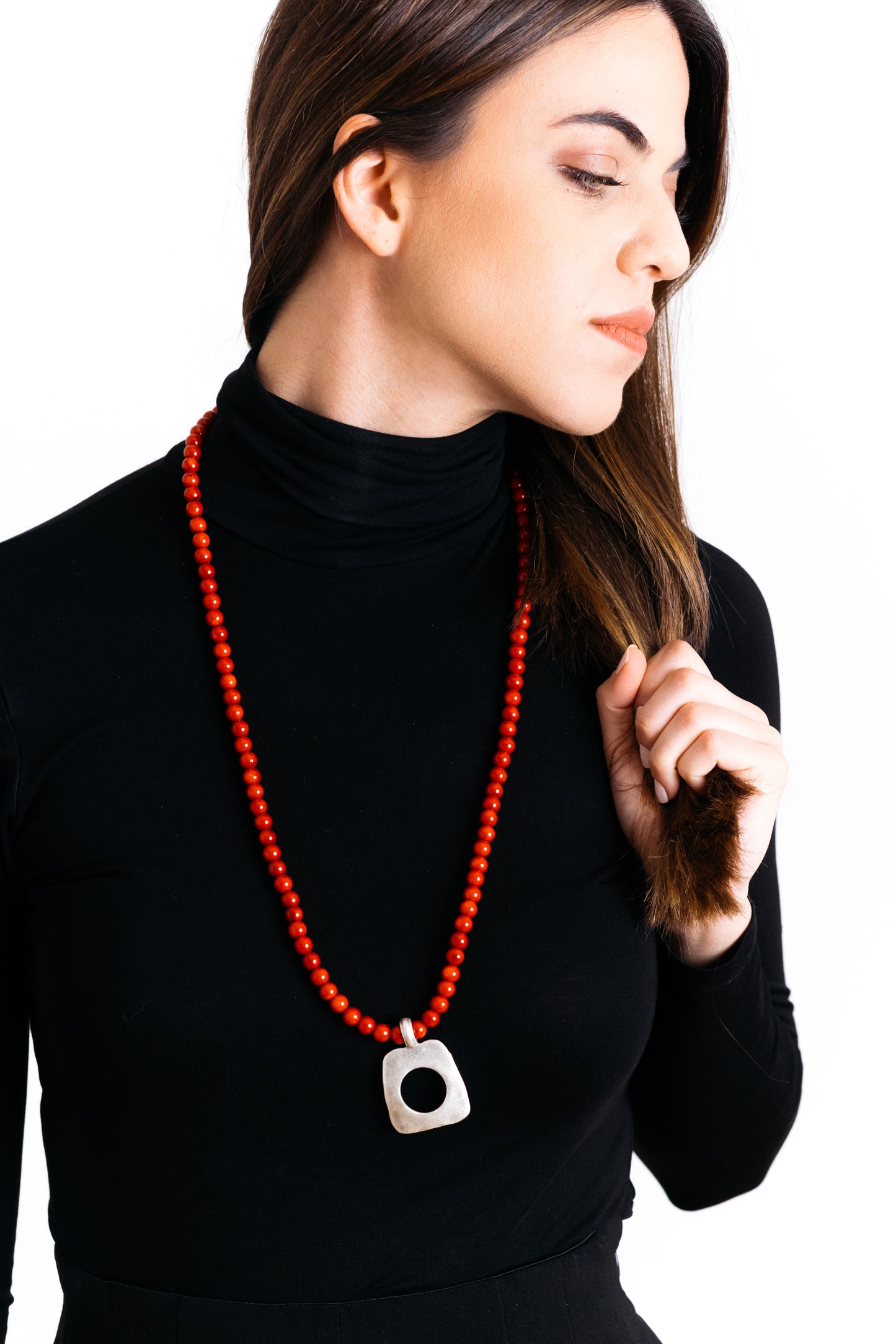 Necklace coral