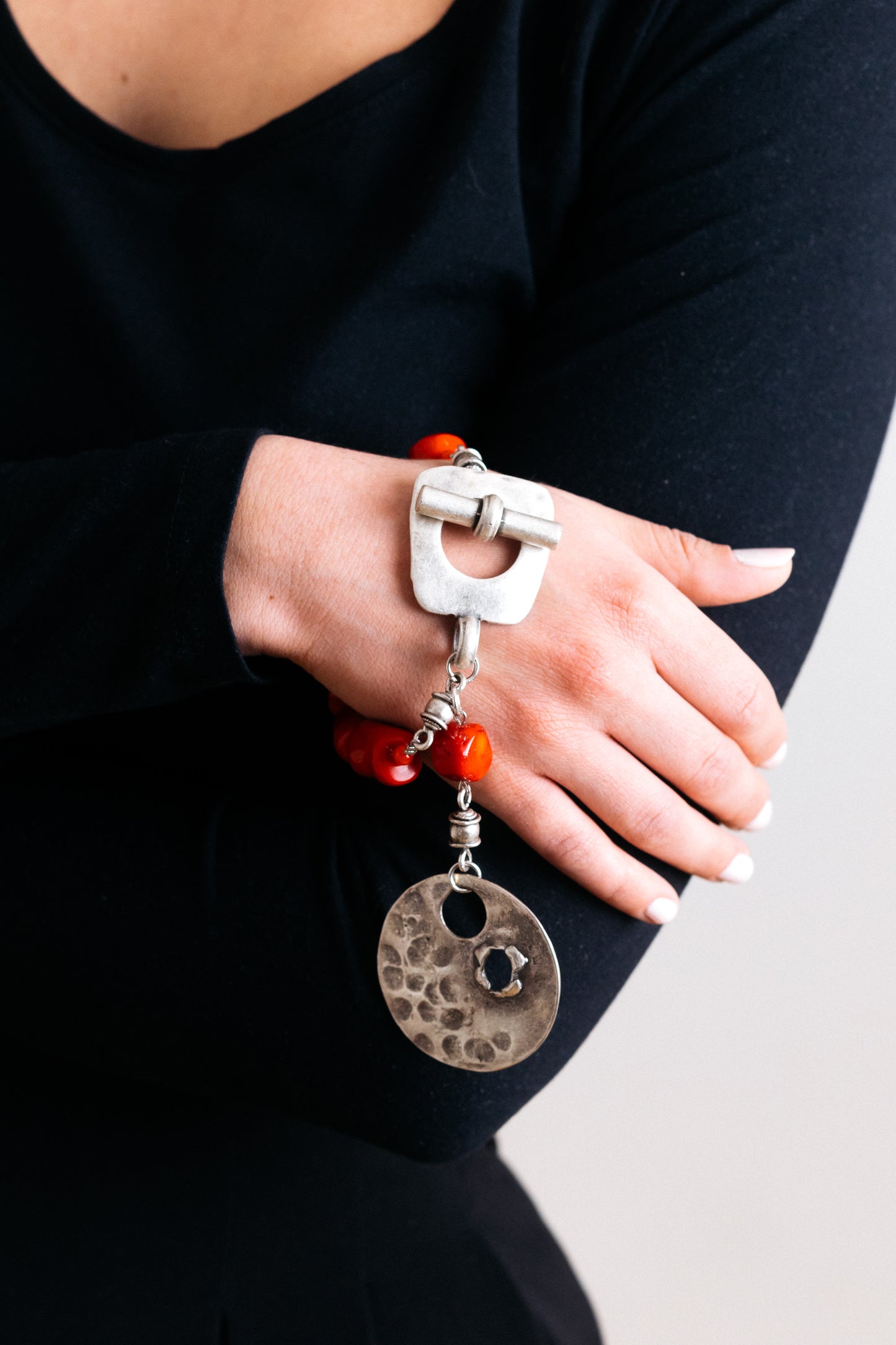 Bracelet coral Bullet