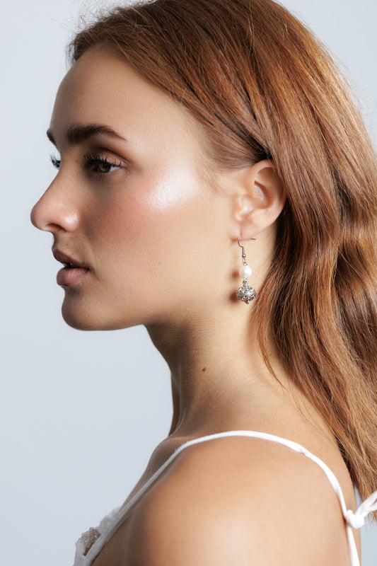 Earrings river pearls traditional button