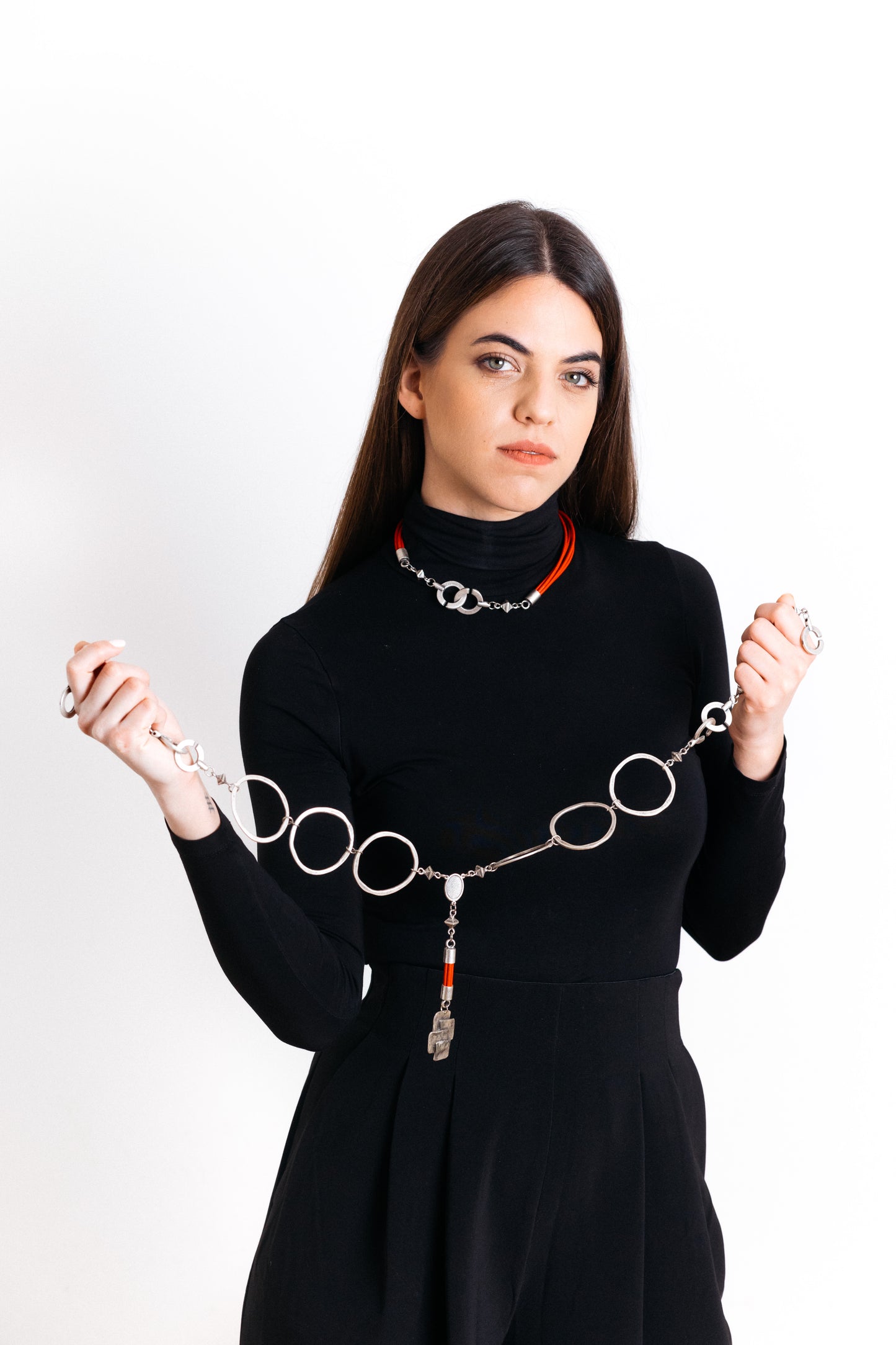 Necklace leather (1401.42kn)