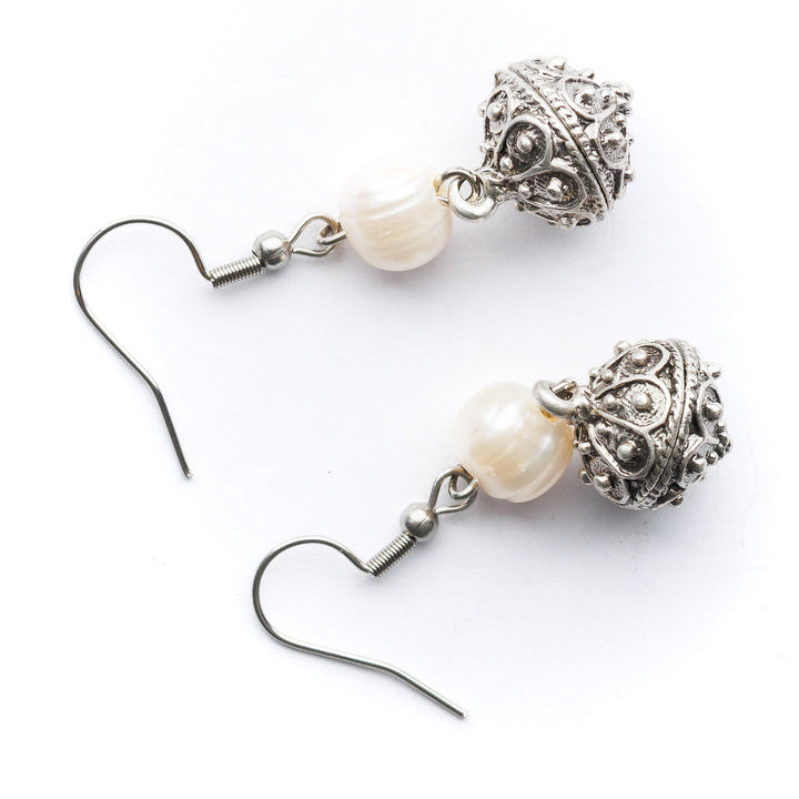 Earrings river pearls traditional button