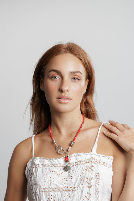 Ogrlica koralj tradicija