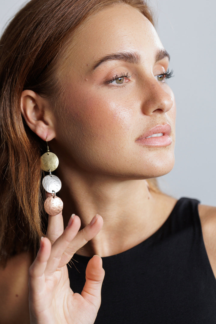 Earrings metal alloy