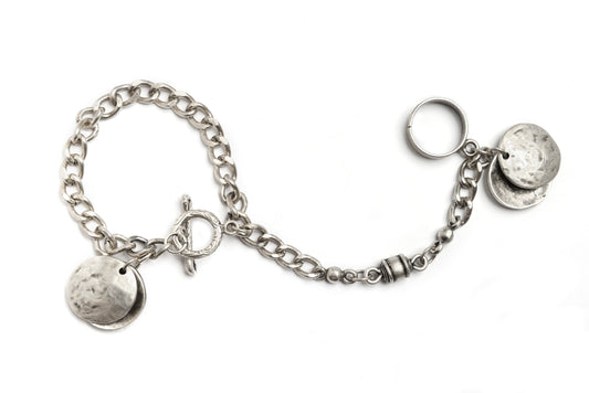 Bracelet with finger ring